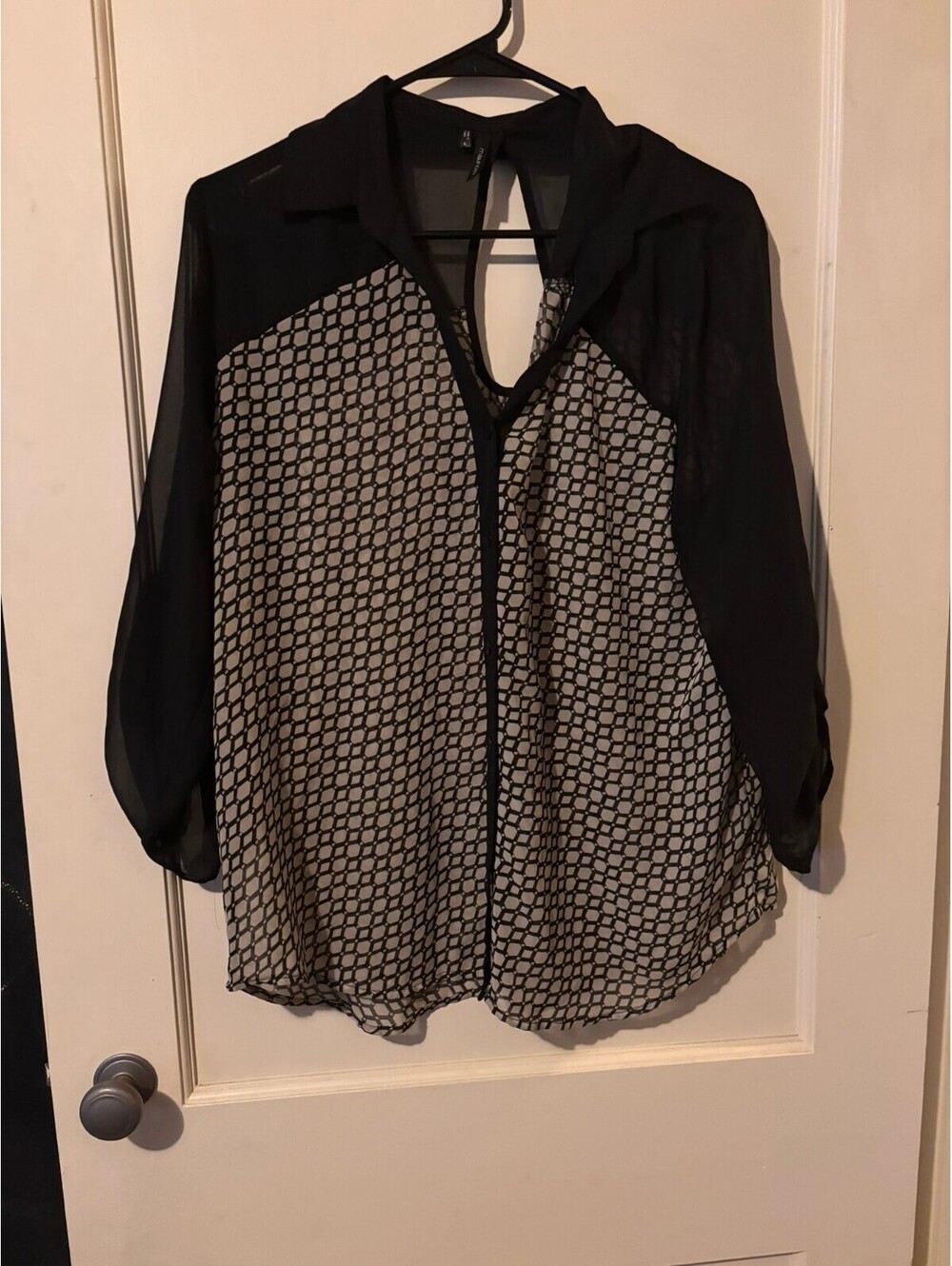 Maurices Black sheer sleeve geometric blouse Large